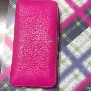 Fossil magenta wallet